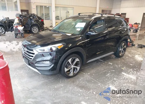 2017 Hyundai Tucson Sport z USA, uszkodzony, nr VIN KM8J33A20HU394483